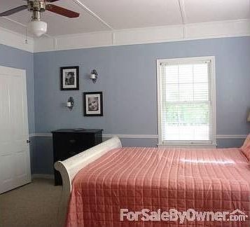 3rd image of 526 N Lake Dr