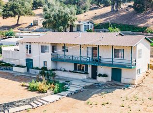 1776 Country Club Dr, Escondido, CA 92029