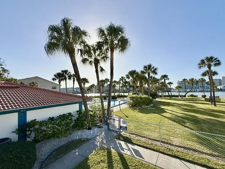 10350 Imperial Point Dr W #10 — Photo 43