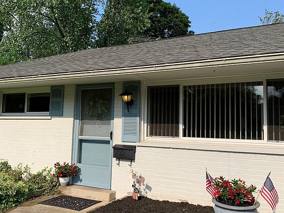 2nd image of 3776 Utica Dr