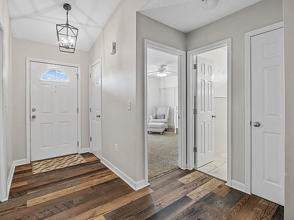 3rd image of 224 Homer Johnson Ct