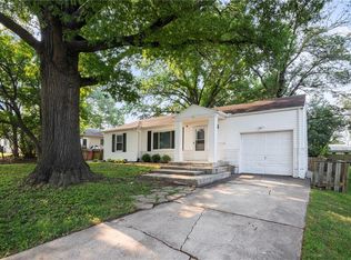 411 W 87th Ter, Kansas City, MO 64114