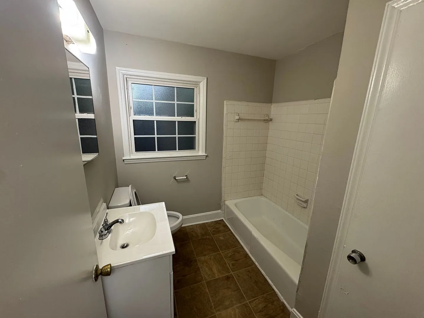 Washburn 3440 Unit 2 — Photo 4
