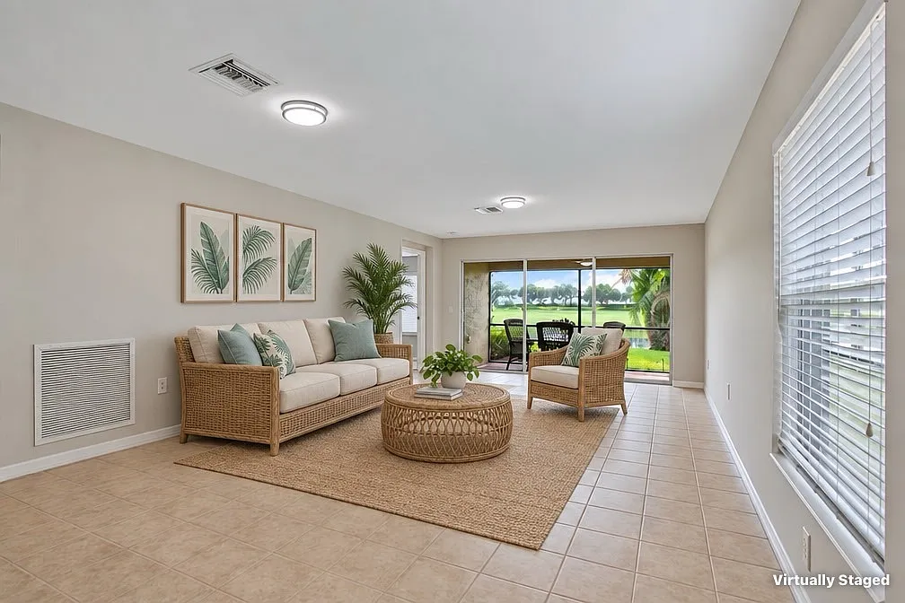 Bright Golf-Course Home in Ave Maria, FL — Photo 2