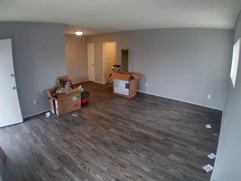 1st image of 1412 S Mariposa Ave
