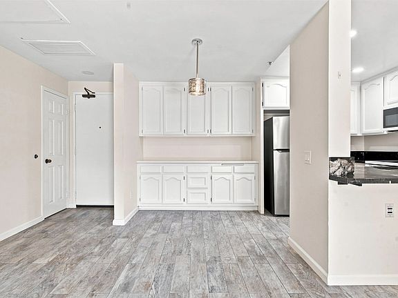 3rd image of 5845 Friars Rd APT 1110