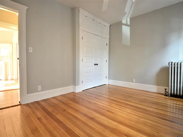 82 Montebello Rd #3 — Photo 8