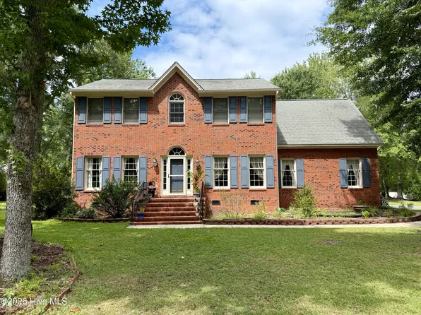 4001 Shinnecock Drive, New Bern, NC 28562