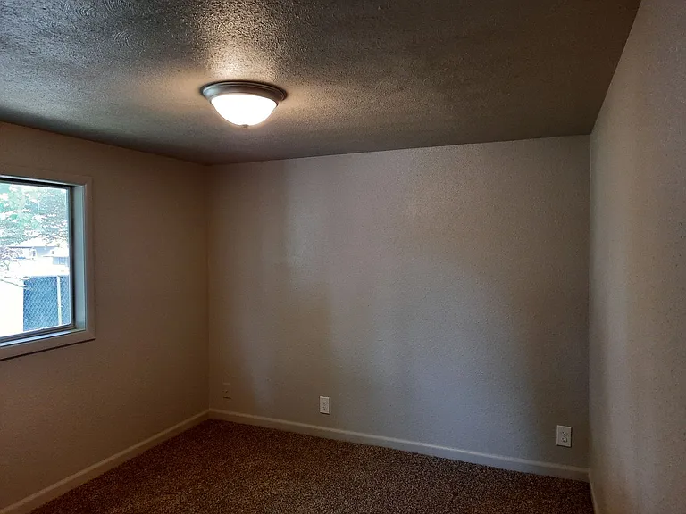 EN0064 James St Duplex- 2 Units — Photo 25