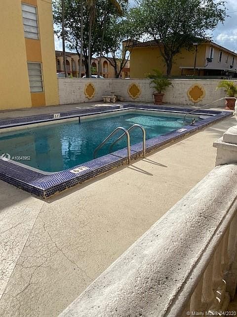 1st image of 575 W 69th St APT 109