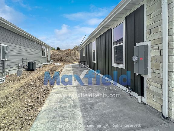 2nd image of 4731 Taylors View Ln
