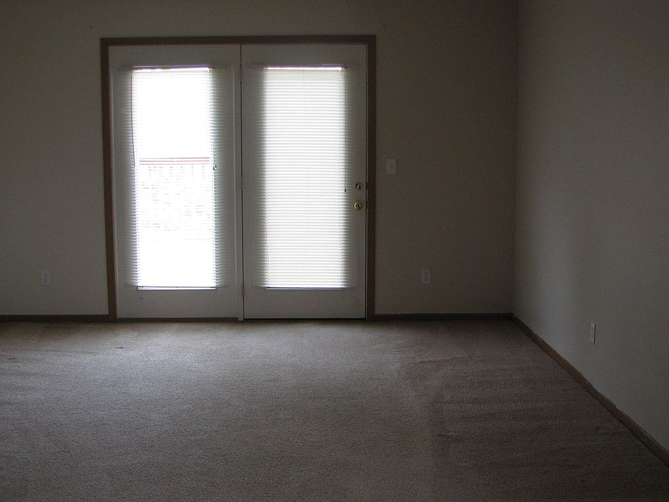 2nd image of 16765 Huntington