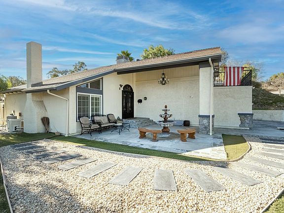 4th image of 23042 La Granja Dr
