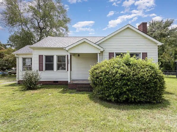 1422 E Main St, Cherryville, NC 28021