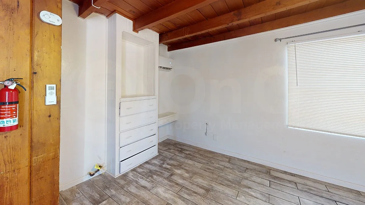 2519 N Estrella Ave — Photo 4
