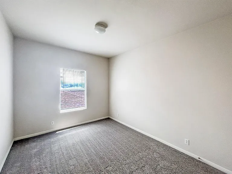 4712 Lake Champlain Ln — Photo 25
