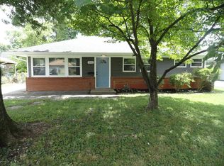 1406 Mill Race Rd, Lyndon, KY 40242