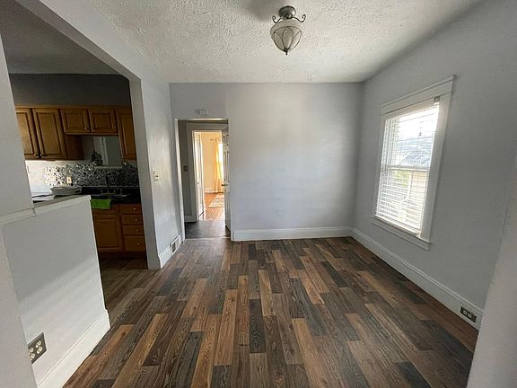 3rd image of 4609 Beta Ave