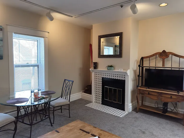 CH-Mapleton Terrace — Photo 36