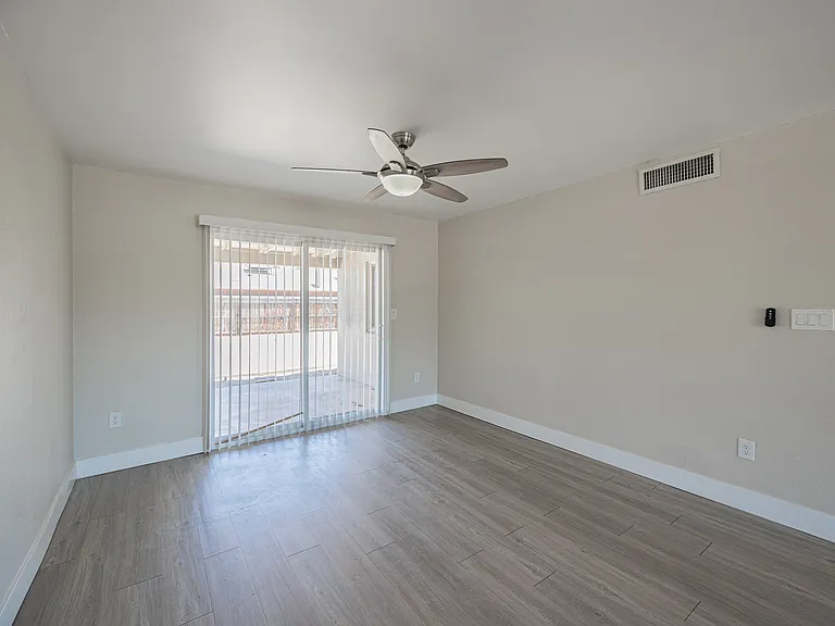 5849 S College Ave — Photo 8