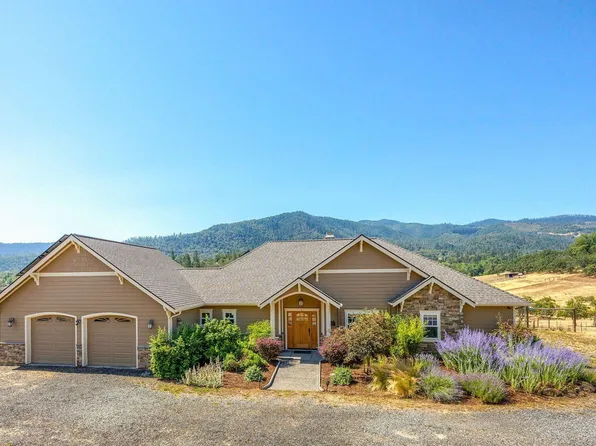 4337 Pioneer Rd, Medford, OR 97501