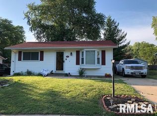 3811 W Verner Dr, Peoria, IL 61615