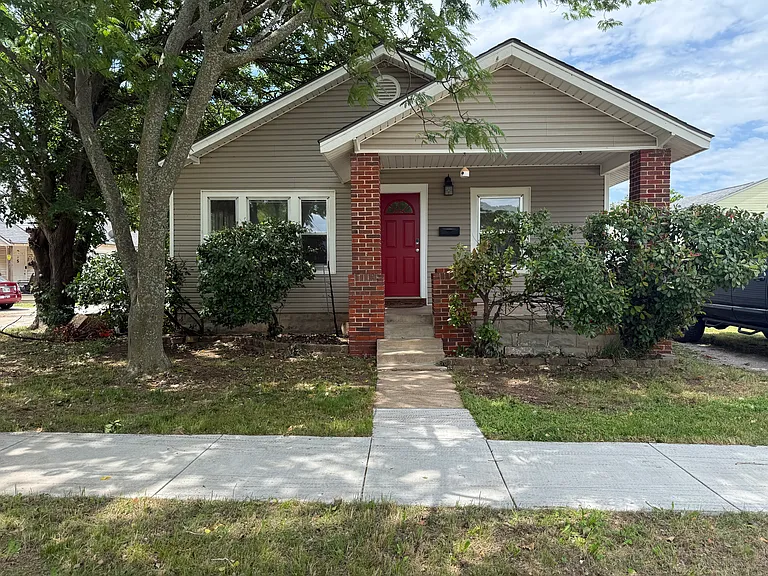 418 N Crawford Ave — Photo 7