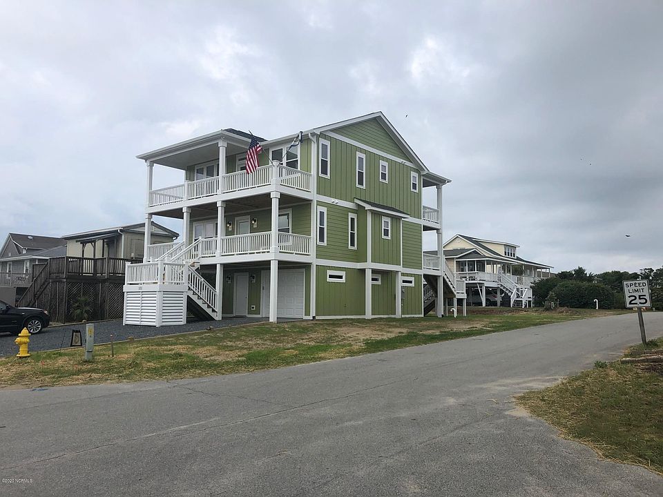 2nd image of 128 Brunswick Avenue E