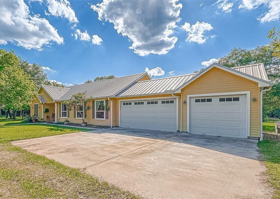 1124 Bass Rd, Garwood, TX 77442 MLS 38425486 Zillow