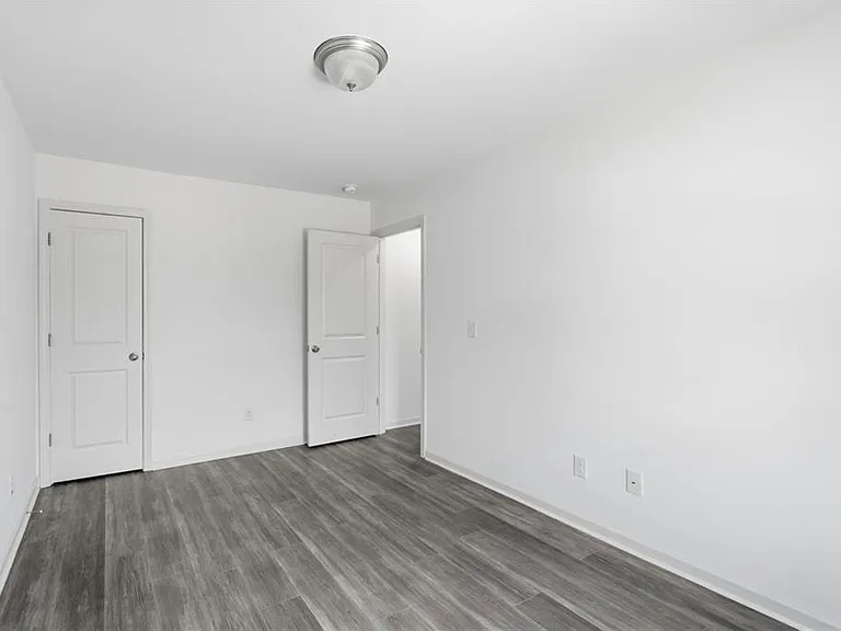 7134 Gladstone Cir — Photo 22