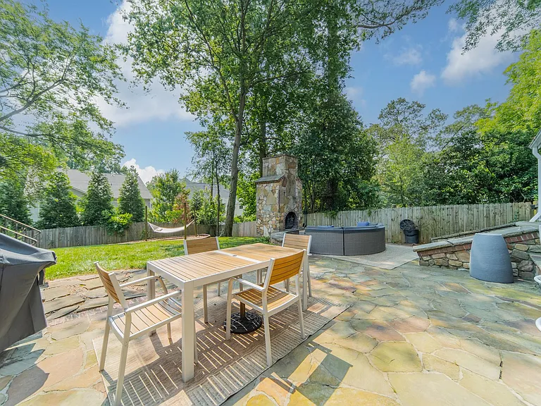 3147 Windsor Dr — Photo 47
