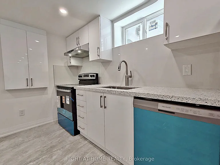 92 Cadillac Ave S #BASEMENT — Photo 7
