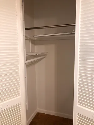 Rented by R New York | media 33