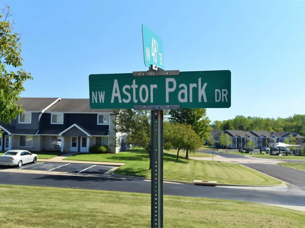 4800 NW Astor Park Dr, Topeka, KS 66618