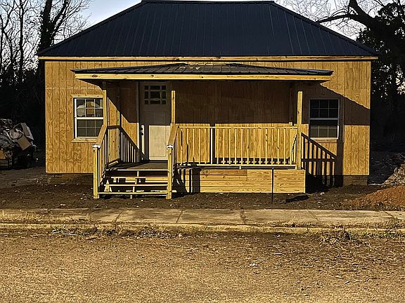 2nd image of 16 Gregg St