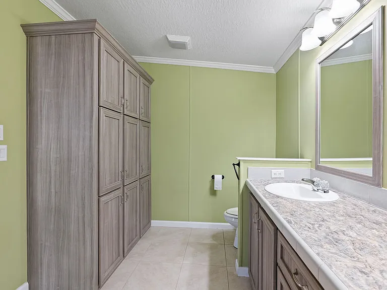 805 Beech Ct — Photo 10