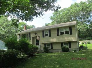 114 Club House Rd, West Greenwich, RI 02817