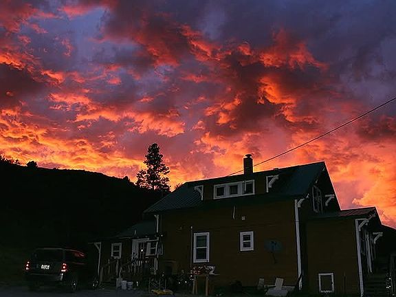 2nd image of 187 Edwards Gulch Rd