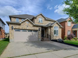 231 Hawkswood Dr, Kitchener, ON N2K4J2
