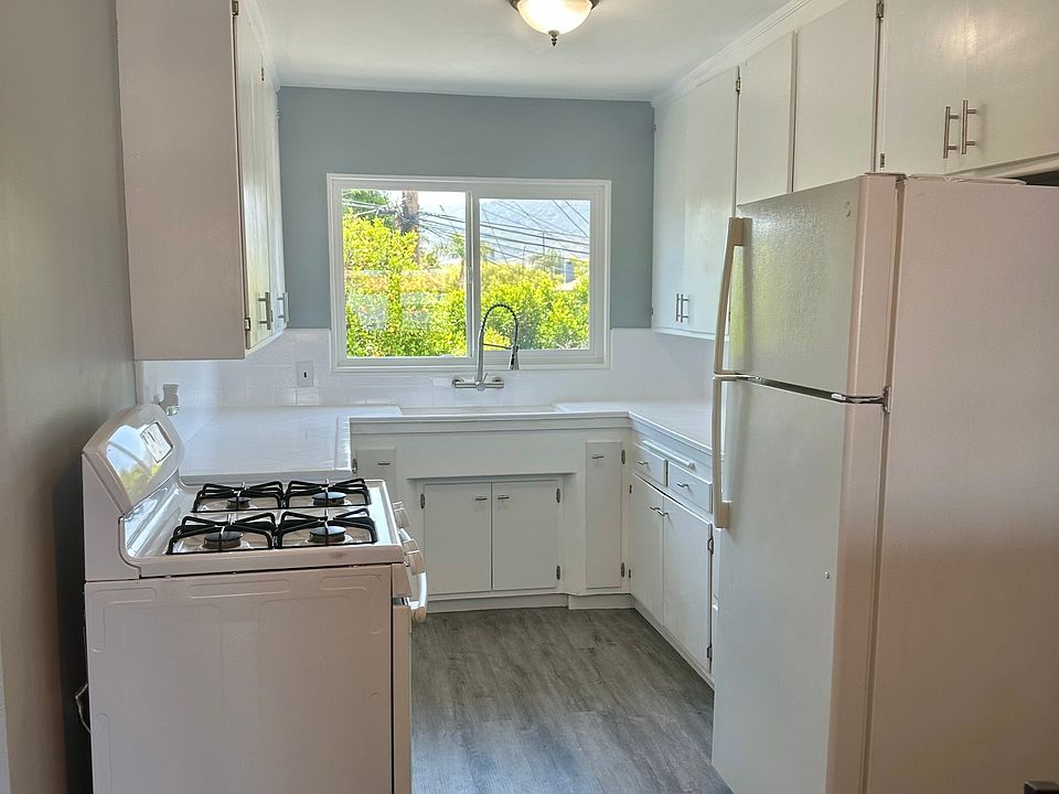 1st image of 1912 W Olive Ave #B