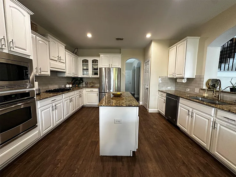 213 Fox Hollow Blvd — Photo 11