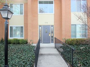 574 W Hunters Dr, Carmel, IN 46032