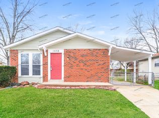 1658 Boardwalk Ave, Florissant, MO 63031