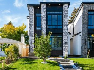 2221 E Halifax Cres NW, Calgary, AB T2M 4E1
