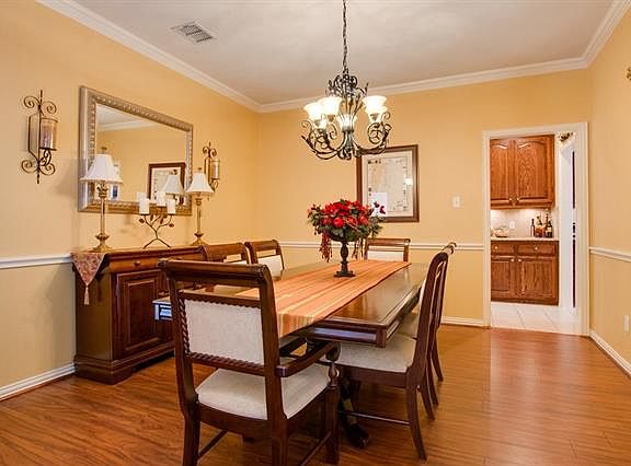 2nd image of 3220 San Patricio Dr