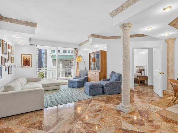 888 Brickell Key Dr, Miami, FL