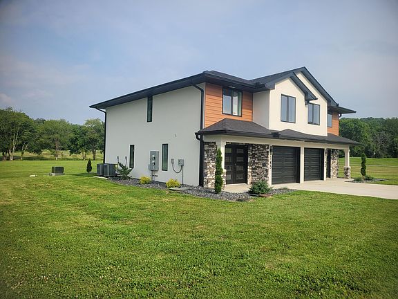 2nd image of 145 Crooked Creek Dr
