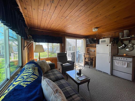 4th image of 6366 W Houghton Lake Dr