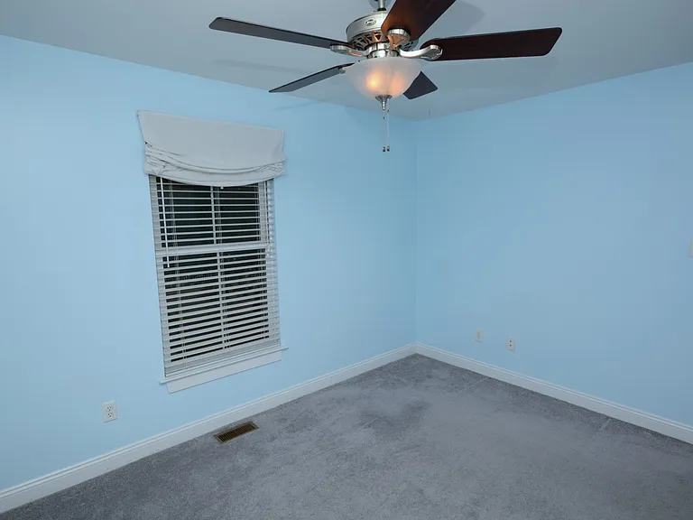 4116 Pretty Lake Ave — Photo 18