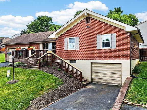 3rd image of 50 Misty Dawn Ln